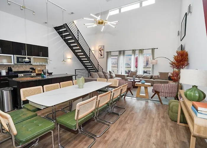 Huge 5br Heart Of Fulton Market Duplex Of Dreams Чикаго