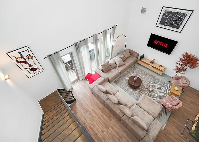 Huge 5br Heart Of Fulton Market Duplex Of Dreams