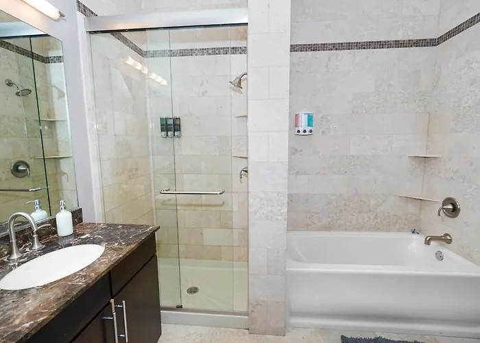 Апартаменты Huge 5br Heart Of Fulton Market Duplex Of Dreams